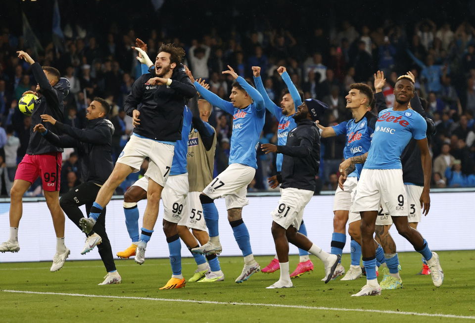 马扎里：只有我曾和德佬共事四年，拿意甲冠军待得都没有我长（马扎里：与德佬共事四年唯我，意甲冠军教头在位都不及我久）