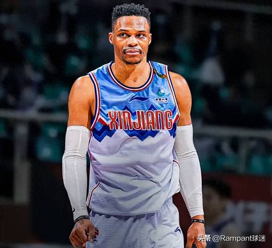 巴尔达诺批皇马球员：阿隆索能力出众，是球员们不愿跑动（巴尔达诺抨击皇马：阿隆索表现抢眼，队友不愿跑动）