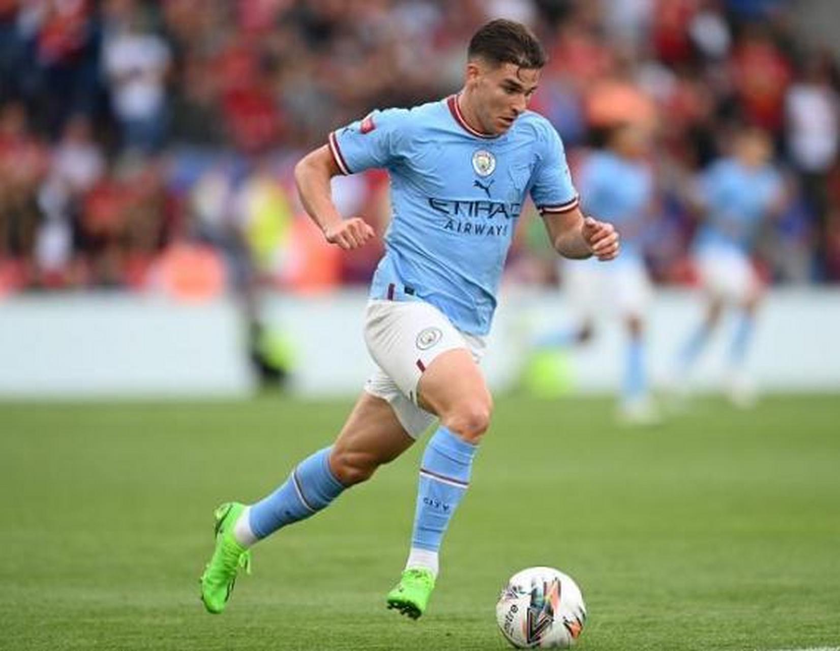 图片报：巴萨希望签下一名左边锋，正关注莱比锡的迪奥曼德（图片报：巴萨寻觅左翼新援，盯上莱比锡边锋迪奥曼德）