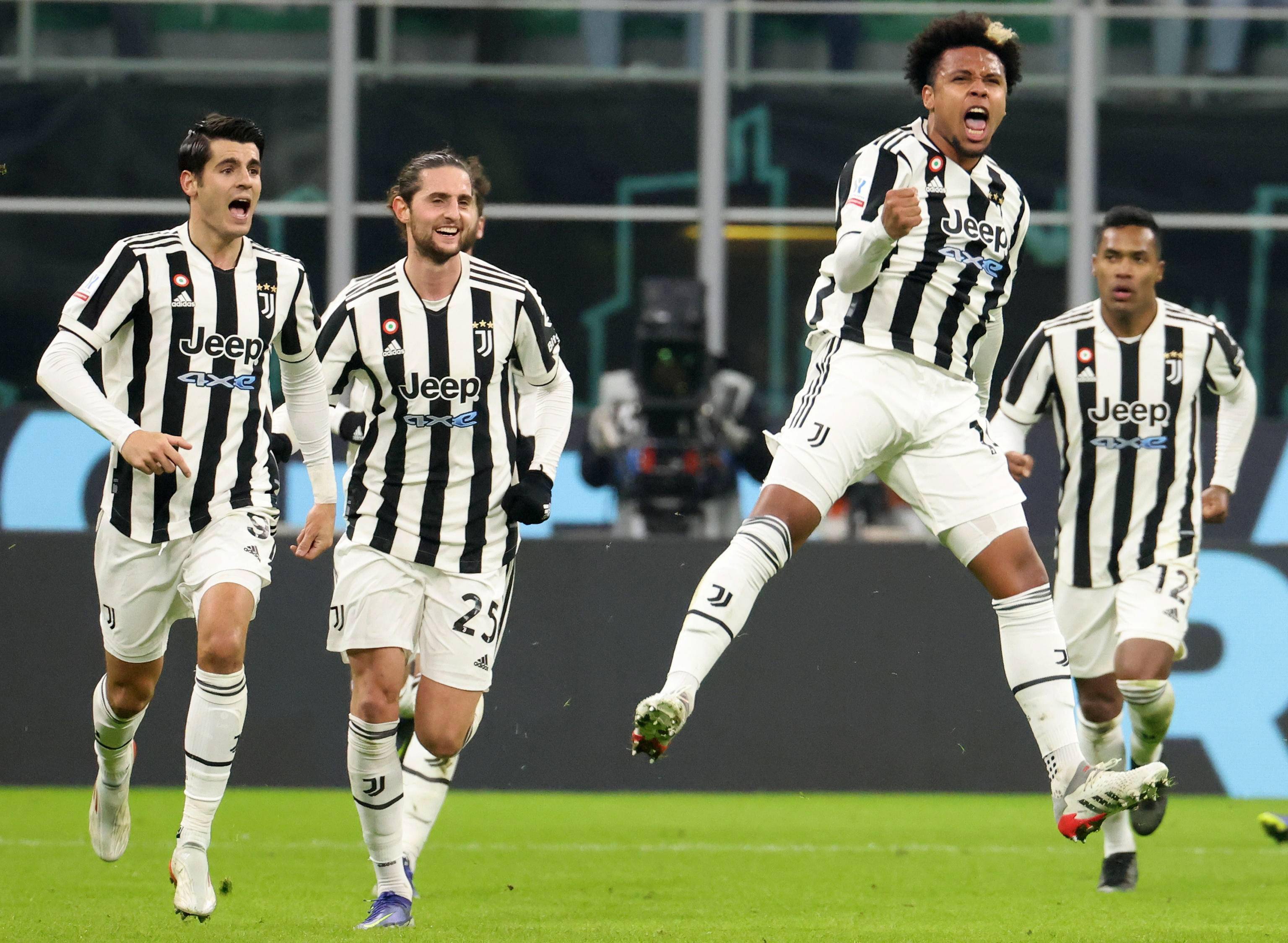 本赛季至今欧洲五大联赛抢断榜：帕利尼亚49次居首（欧洲五大联赛本季抢断榜：帕利尼亚以49次领跑）