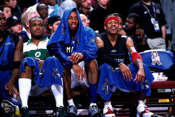 湖人末节连续得分，锁定胜局（湖人末节一波流锁定胜局）