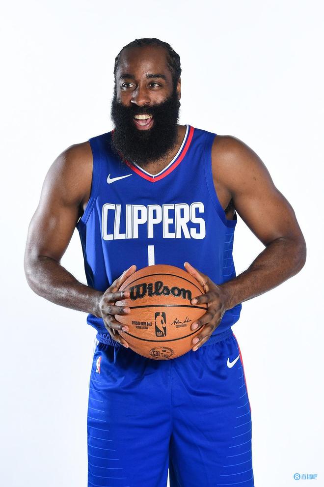 记者：2026年元旦前后津门虎收队冬训，先去海口再去海外拉练（津门虎将于2026年元旦前后集结冬训：先赴海口，后赴海外拉练）