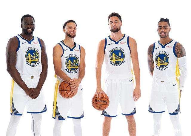 环足奖年最佳男足俱乐部候选：巴黎、切尔西、巴萨、拜仁在列（环足奖年度最佳男足俱乐部提名：巴黎、切尔西、巴萨与拜仁入围）