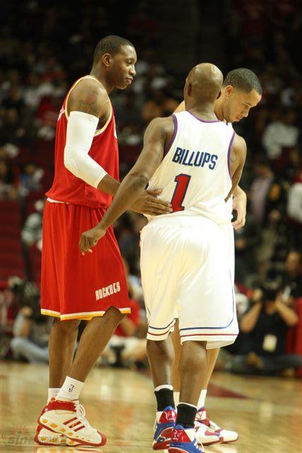 日媒：札幌后卫家泉怜依新婚能量满格，甜蜜盛赞爱妻厨艺（日媒：札幌后卫家泉怜依新婚状态拉满，甜蜜夸妻厨艺一绝）