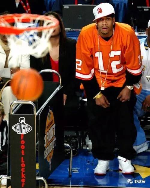 米兰vs拉齐奥首发：莱奥、恩昆库首发， 拉比奥出战（米兰战拉齐奥首发公布：莱奥、恩昆库先发，拉比奥出场）