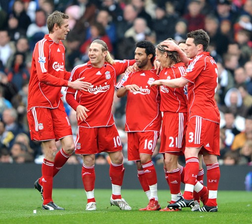 巴萨近20场主场对德国球队16胜，法鹰近6次客战西班牙球队4胜（巴塞罗那近20个主场对德国球队赢16场，法鹰近6次客战西班牙取4胜）