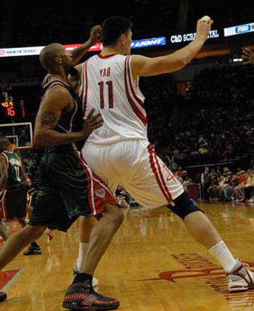 有点意思！鲍威尔有得分时独行侠4胜1负，没得分0胜11负（神奇关联：鲍威尔有分进账独行侠4胜1负，零得分则0胜11负）