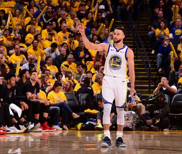 萨拉赫称俱乐部将其当替罪羊，新闻官反应愕然（萨拉赫称遭俱乐部当替罪羊，新闻官当场愕然）